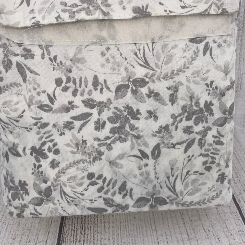 Papyrus Sheet Set Queen White Floral Spray Gray Botanical 100% Cotton Neutral